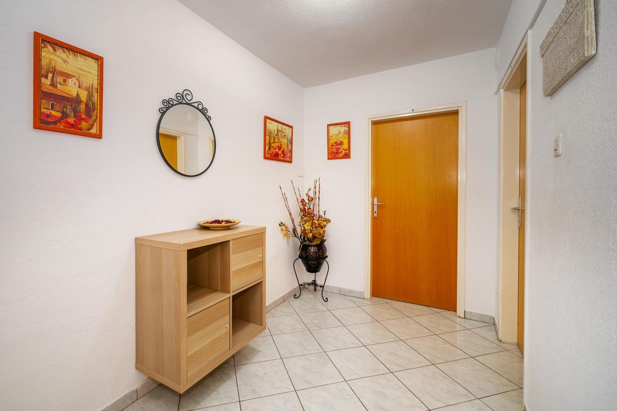Studio Apartments Gilda Baška Buitenkant foto