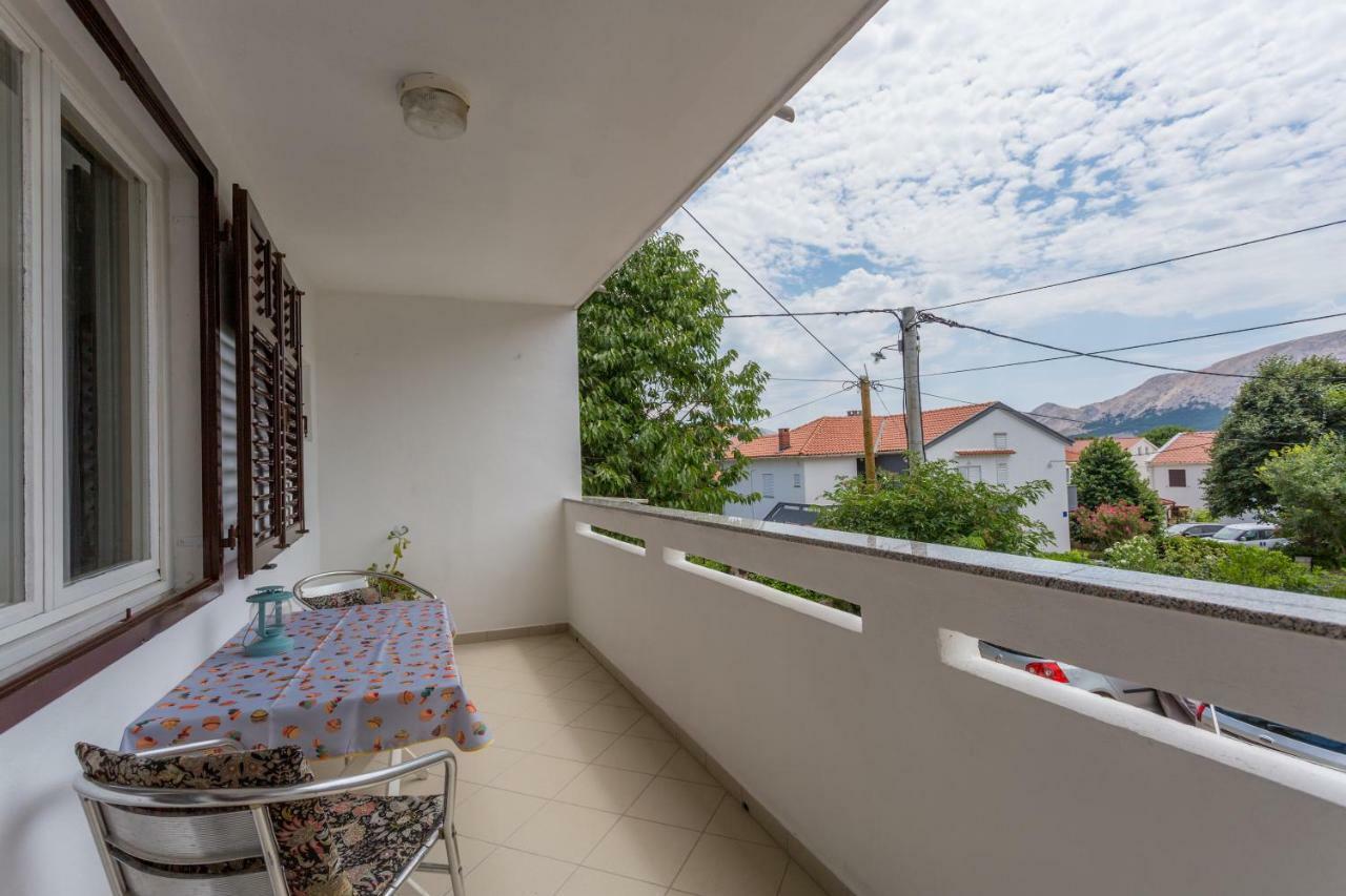 Studio Apartments Gilda Baška Buitenkant foto