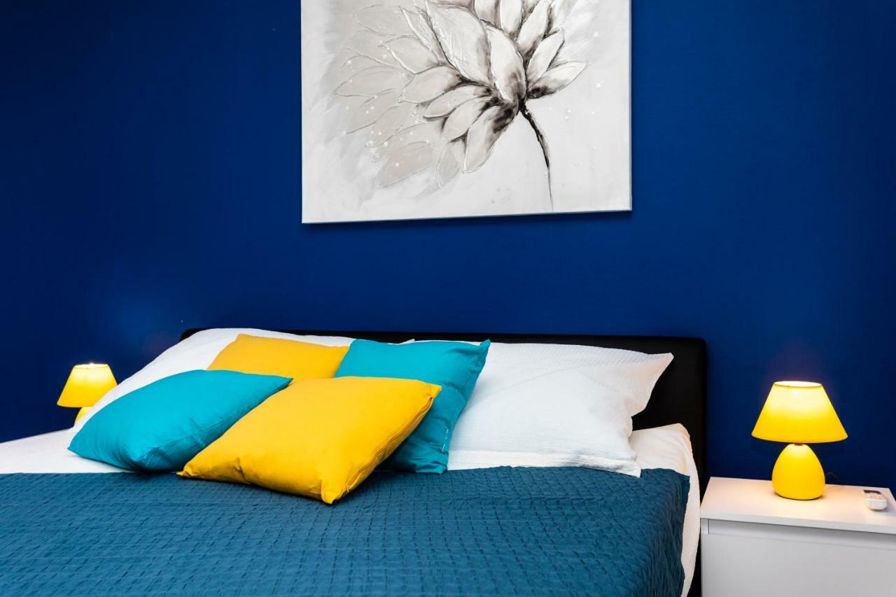 Studio Apartments Gilda Baška Buitenkant foto